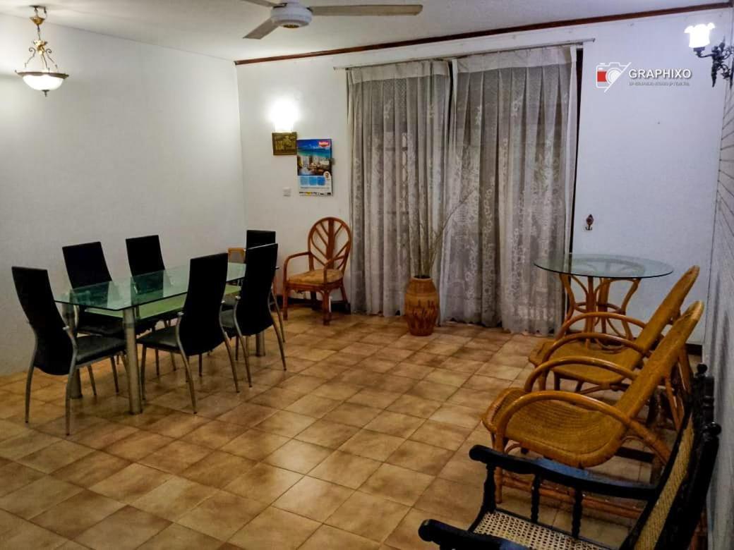 Ceylon Travel And Stay Lodge バタラムラ エクステリア 写真